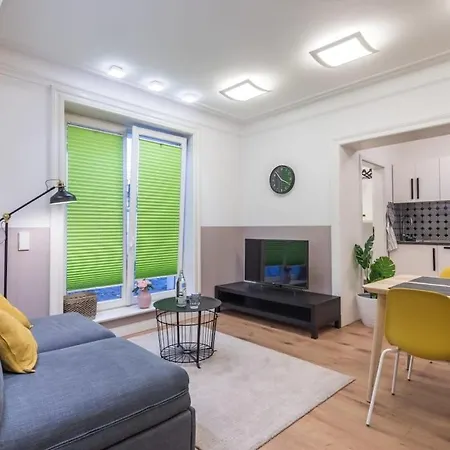 Charming Apartment In Prime Location